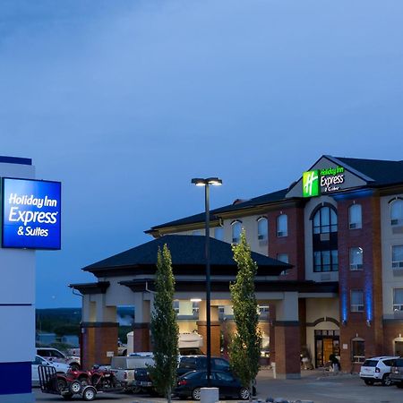 Holiday Inn Express & Suites Drayton Valley By Ihg Exterior foto