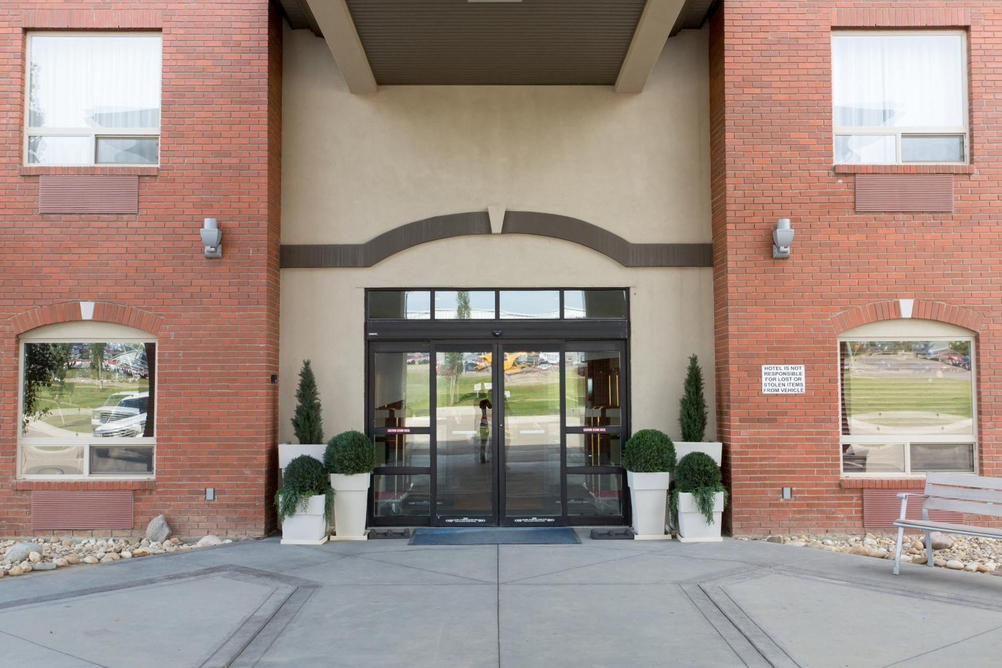 Holiday Inn Express & Suites Drayton Valley By Ihg Exterior foto