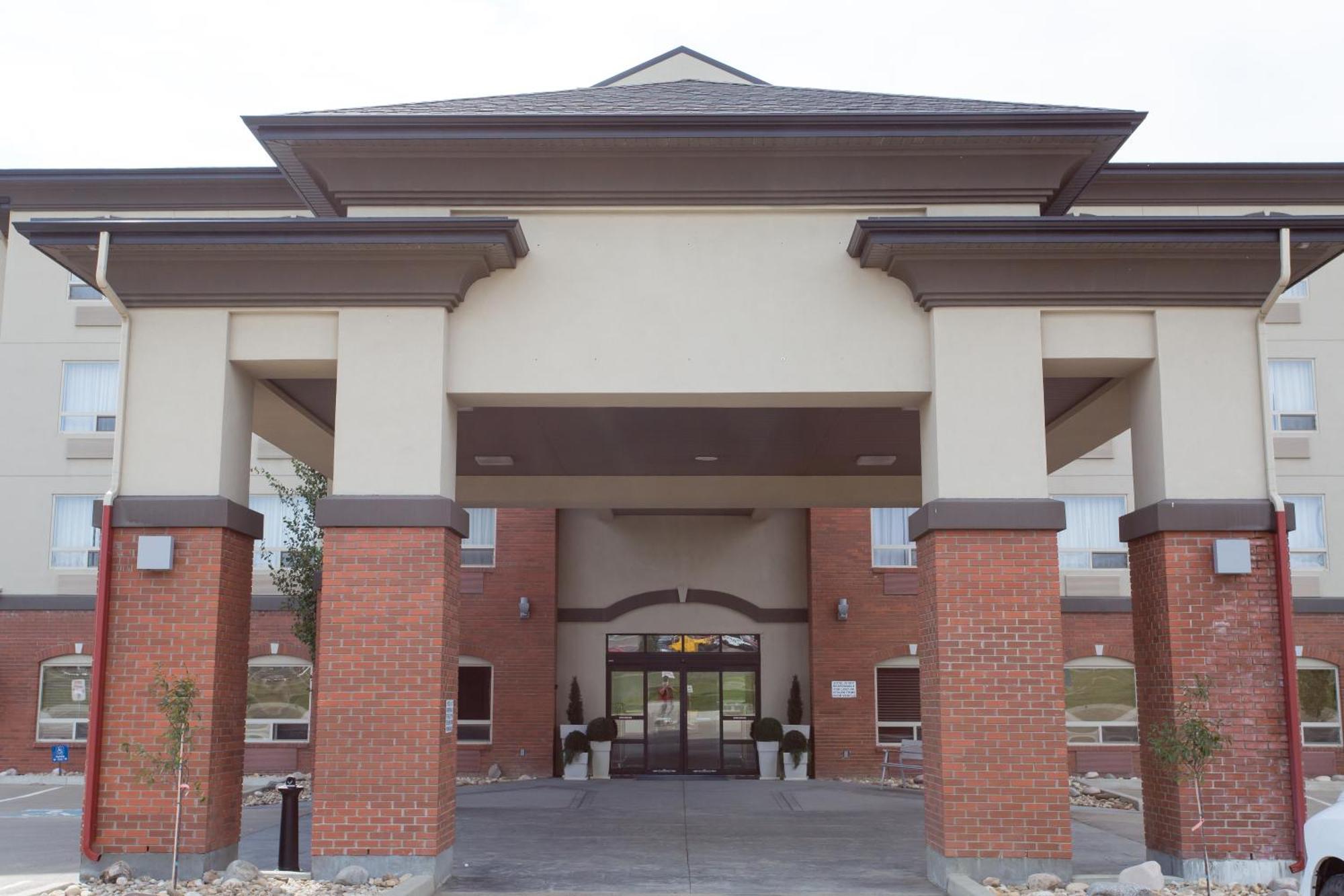 Holiday Inn Express & Suites Drayton Valley By Ihg Exterior foto