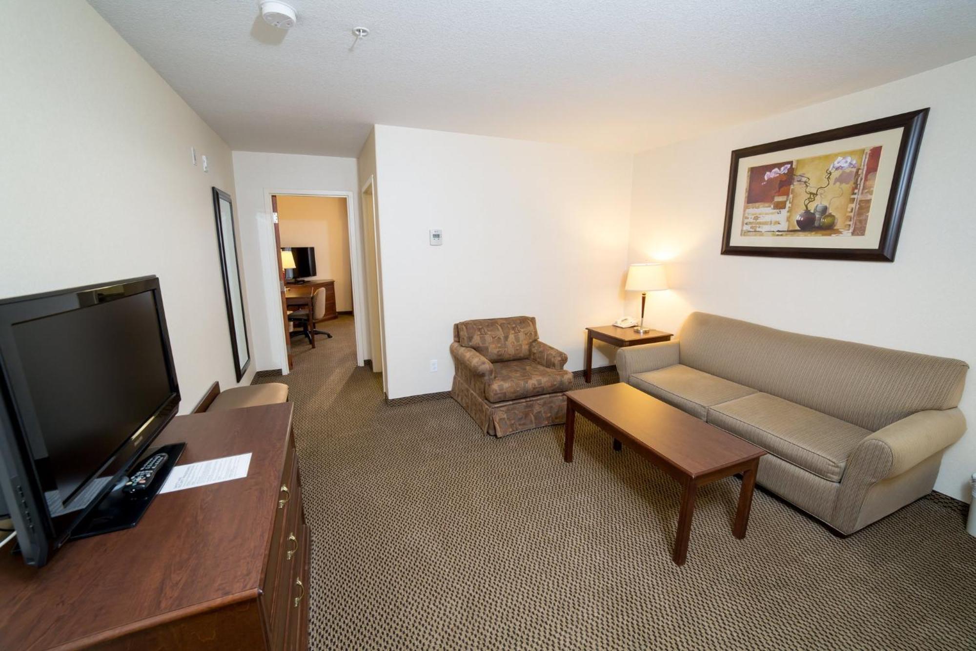 Holiday Inn Express & Suites Drayton Valley By Ihg Exterior foto